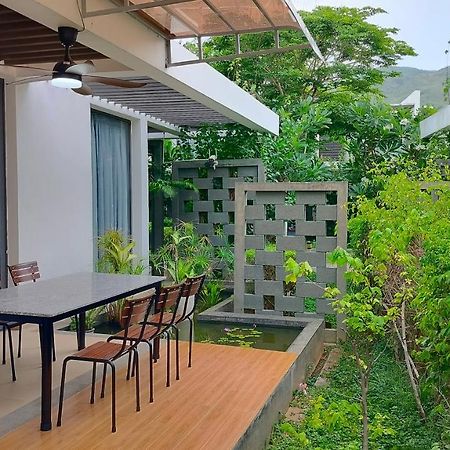 Private Villa At Oceanami Resort Phuochai Extérieur photo